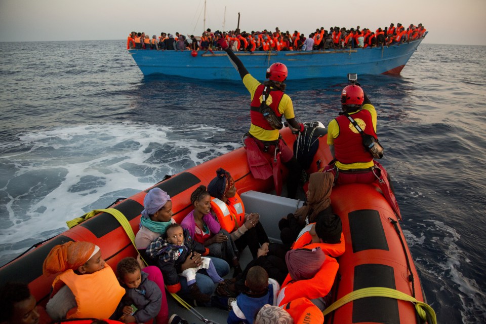 Migrant rescue