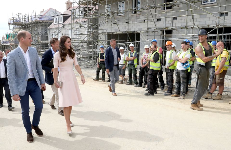 The builders had been warned not to take selfies but Sam couldn't resisit