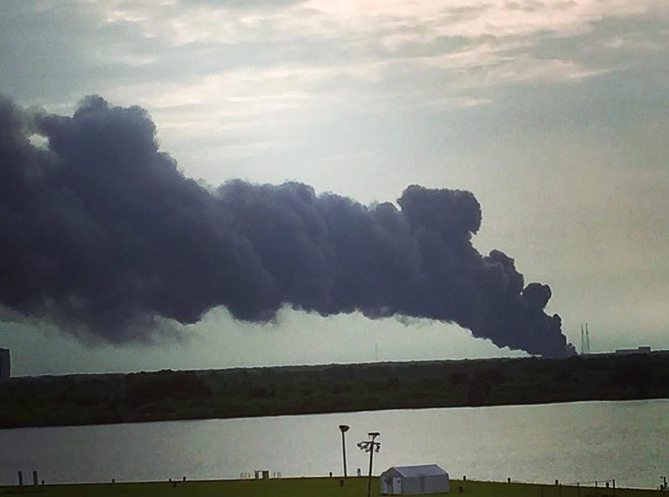 Falcon 9 rocket explodes