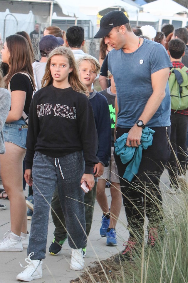 They could be sisters, Apple and Gwyneth look very similar