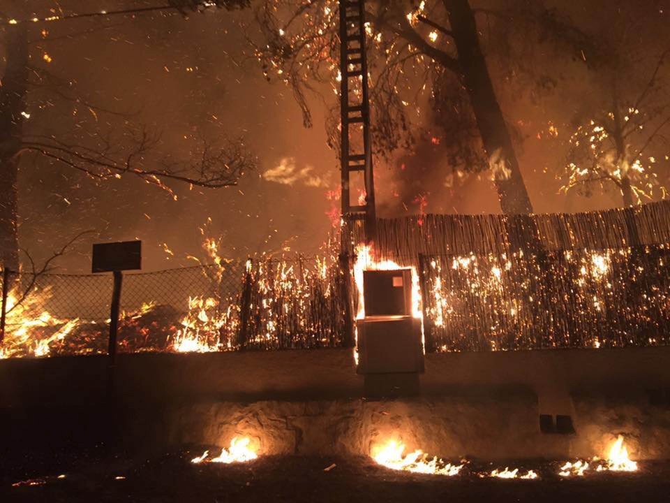 The areas being evacuated by the fire are "growing by the minute", locals say