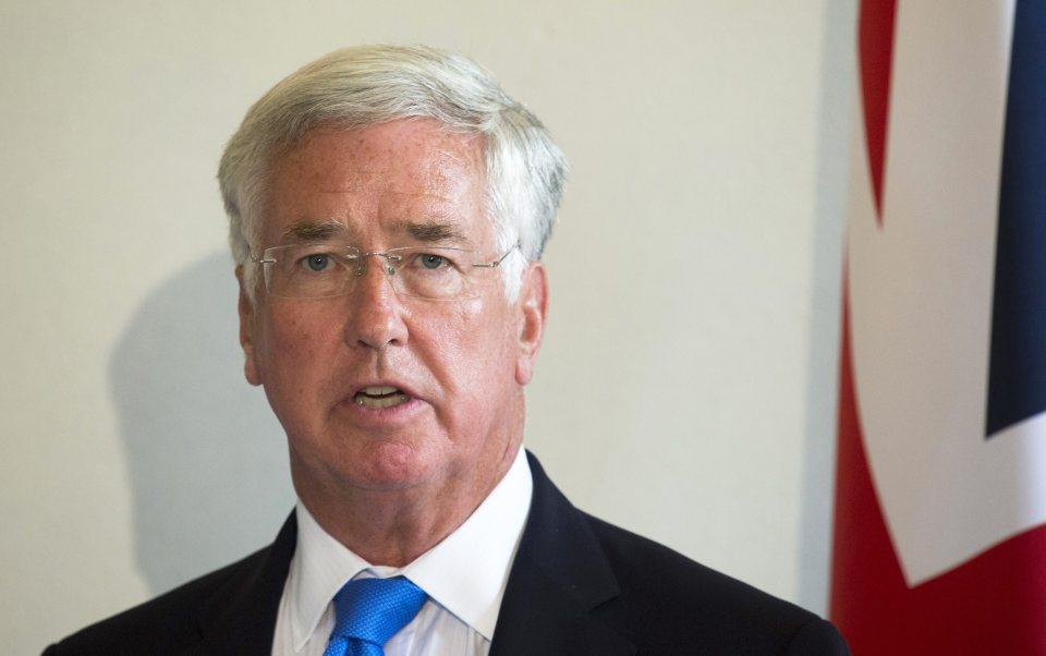 Defence Secretary Michael Fallon has said Russian commanders should be tried for war crimes if they deliberately targeted Syrian civilians