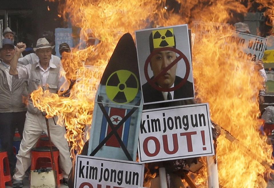 Protests against North Korean leader Kim Jong-un's nuclear tests have been held in South Korea 