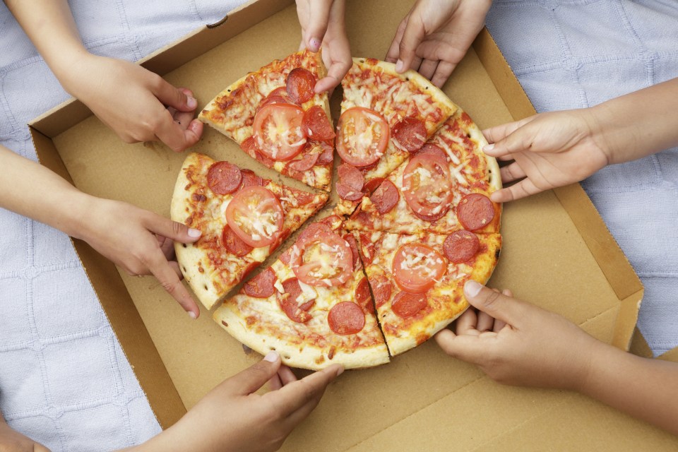  pizza slices