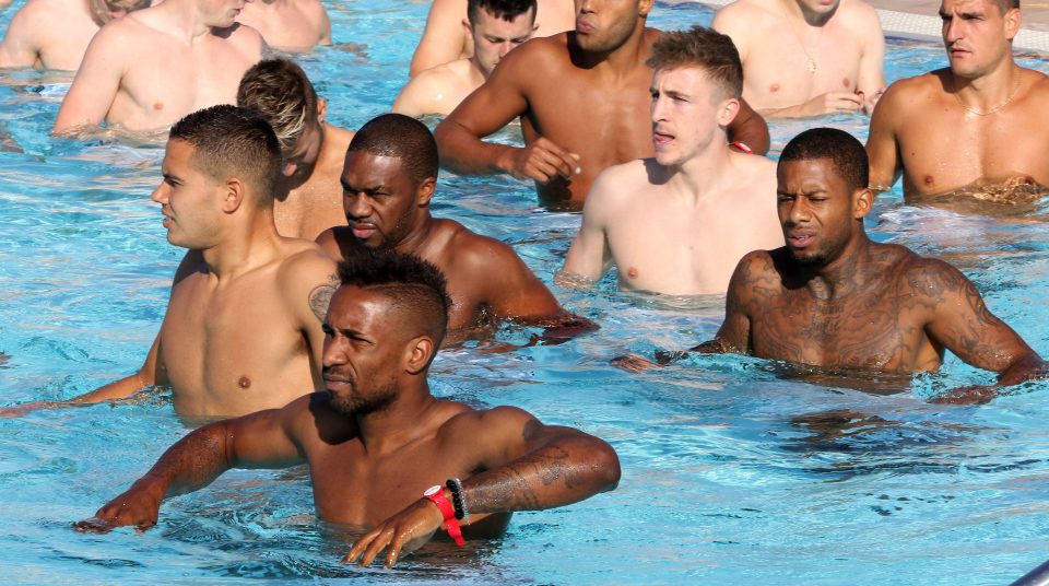 Defoe takes the lead during an early morning pool session