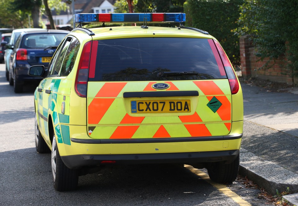 A very unfortunate number plate on an Ambulance spotted in Nth London CX07 DOA "DEAD ON ARRIVAL " !!!!