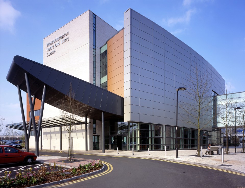 Wolverhampton Heart and Lung Centre, New Cross Hospital, Wolverhampton, 2005. Architect: RTKL - UK