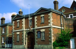 Lags in troubled prison HMP Bedford claim it's easier to get hold of drugs than bed sheets