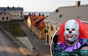 Killer clown stabs teenager in the middle of the street as creepy craze takes a sinister turn