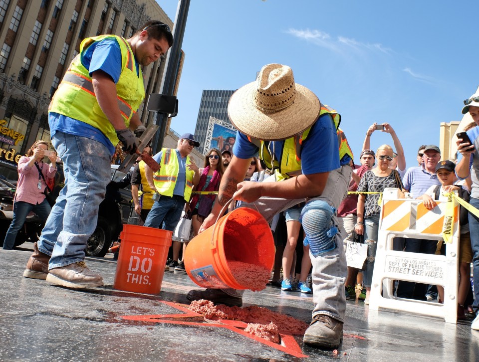 Picture Shows: GV, General View October 26, 2016 Workers reforge Donald Trump's star on the Hollywood Walk of Fame after being destroyed by vandals early this morning in Los Angeles, California. Non-Exclusive UK RIGHTS ONLY Pictures by : FameFlynet UK ¿ 2016 Tel : +44 (0)20 3551 5049 Email : info@fameflynet.uk.com