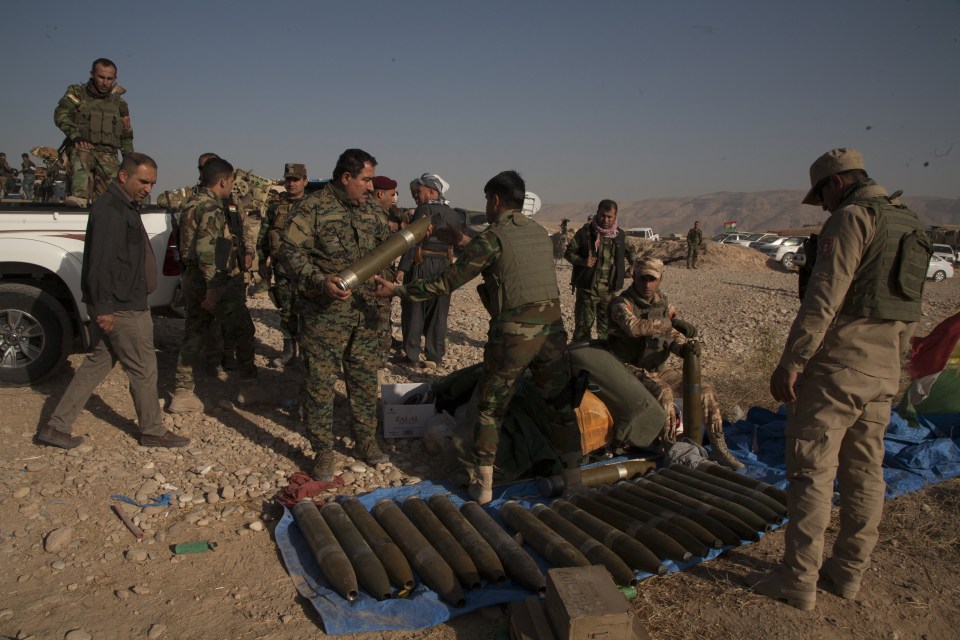 Kurdish Regional Government's peshmerga forces attack Daesh targ