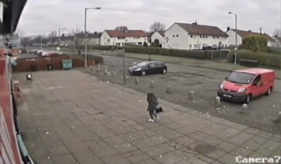 Paige's final moments...teen caught on CCTV outside Delicious Deli in Clydebank