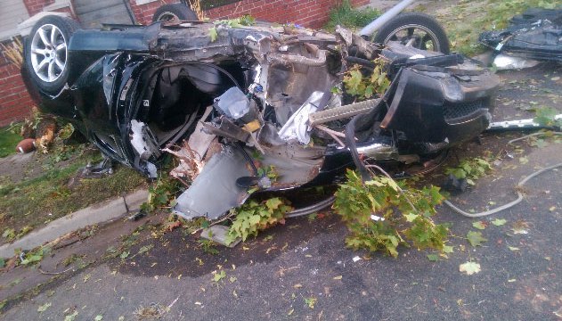 A picture of car wreckage , believed to be the gamer's, was posted by Aurora Police