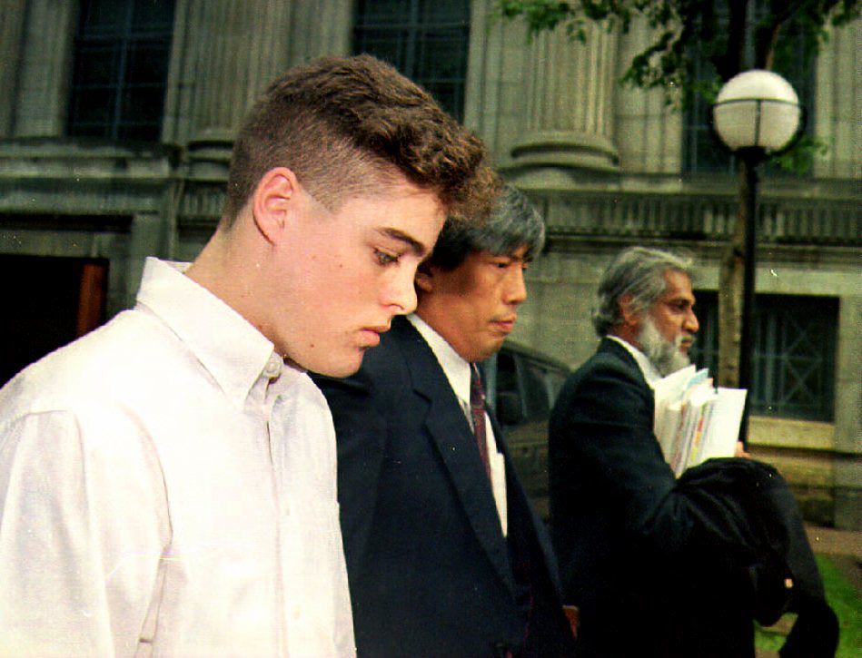 US student MichaelFay faces four months in jail and six strokes from a cane on two counts of vandalism in Singapore