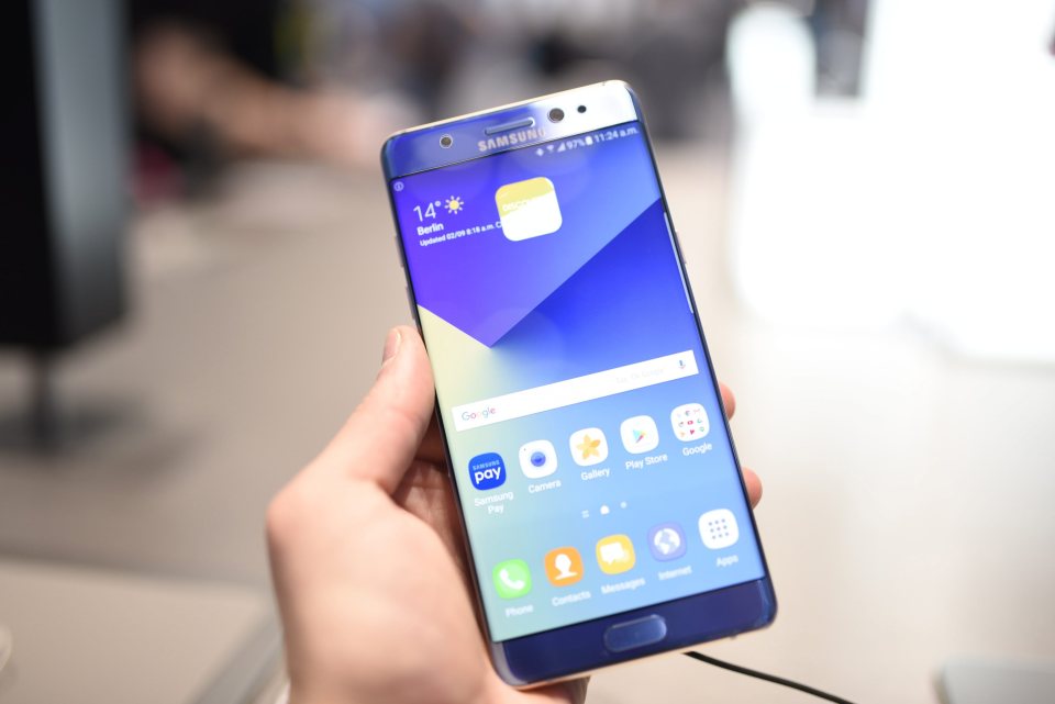 Fears that the Samsung Galaxy Note 7 could explode midflight has seen advise issued from the CAA to prevent the devices from being on during flights