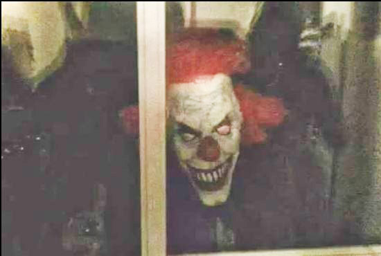 This clown scared a woman who was in the middle of bathing her kids