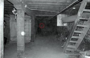 This creepy snap is spooking everyone out… but can you spot the ghostly intruder?
