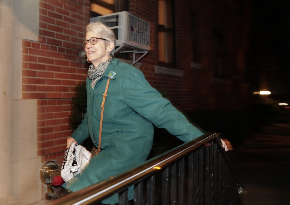 Jessica Leeds, now 74, said that Republican presidential candidate Donald Trump touched her inappropriately on a flight to New York in the early 1980s