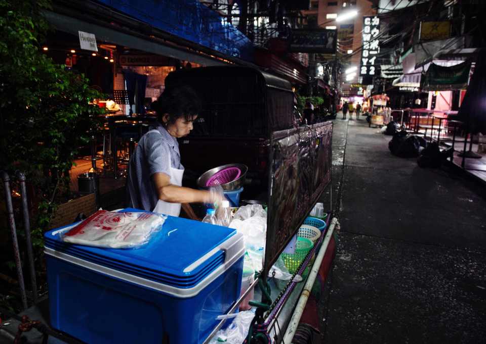 Tourists have been warned against wearing skimpy clothing while travelling in Thailand as the country continues to mark its longest-serving monarch