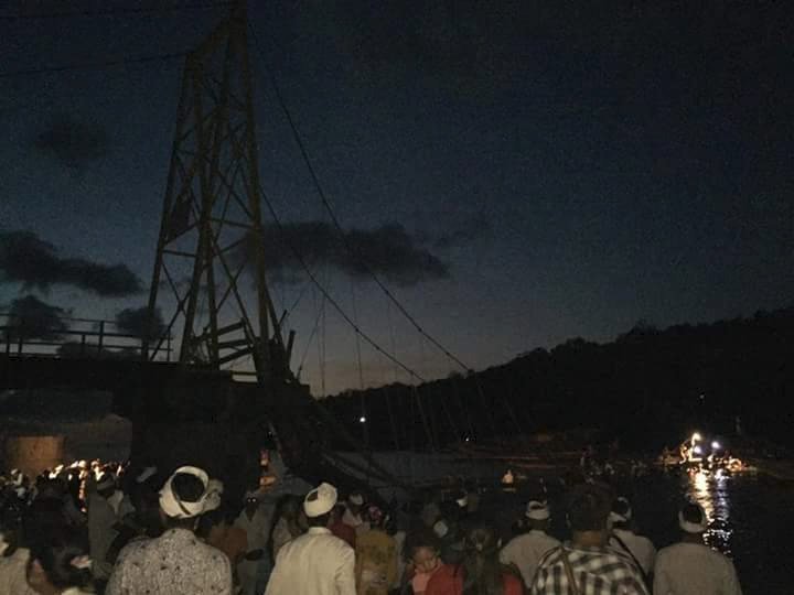 Bali bridge 