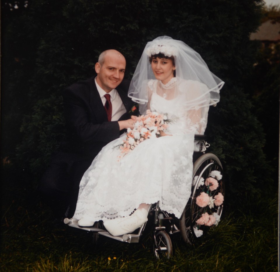 Maxine Foley, the first wife of Anthony Foley - they married in October 1988