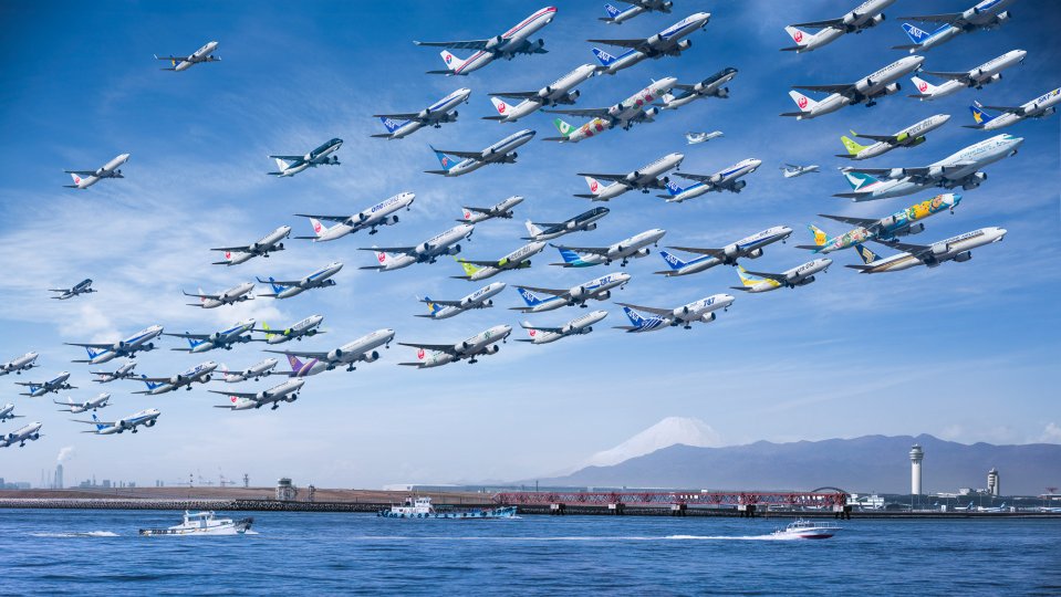 The LA-based artist Mike Kelley took two years to make the 'Airportraits'