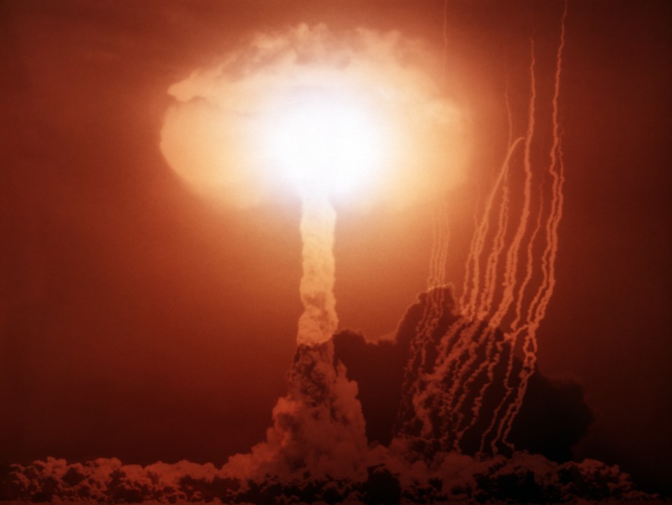 1950s ATOM BOMB MUSHROOM...