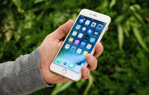 Vine-like 'prank' video will crash your iPhone by exposing Apple bug in just one minute
