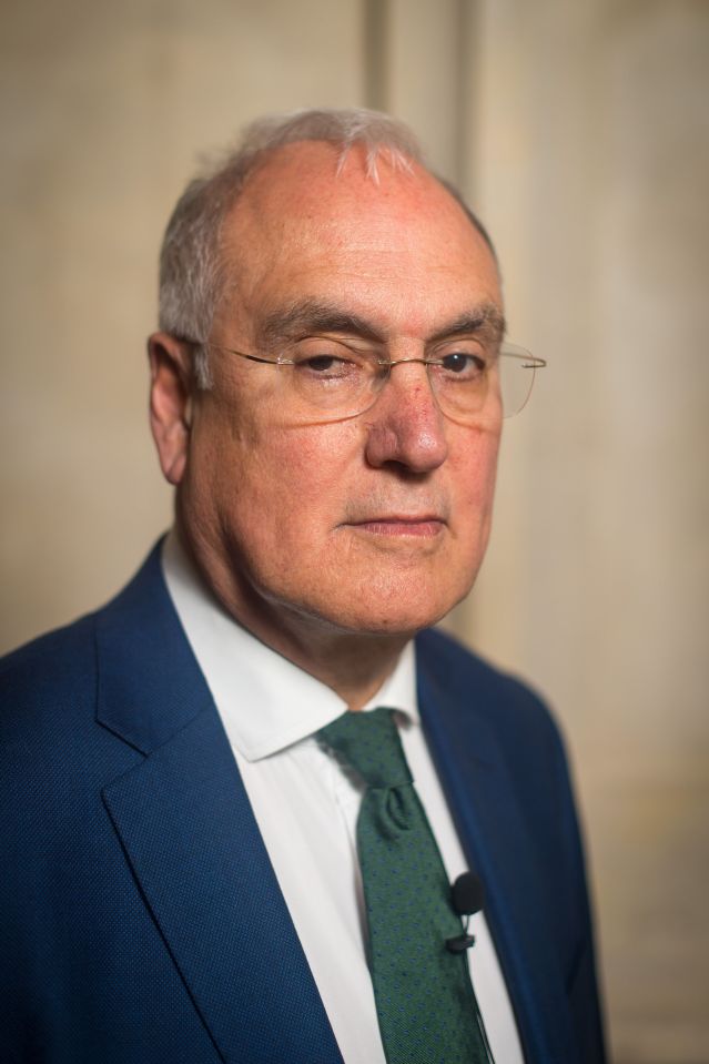 Chief Inspector of Schools Sir Michael Wilshaw is not in favour of creating new grammars