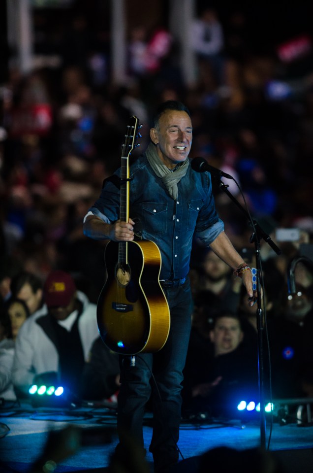 Bruce Springsteen performs and throws support behind Hillary Clinton in Philadelphia