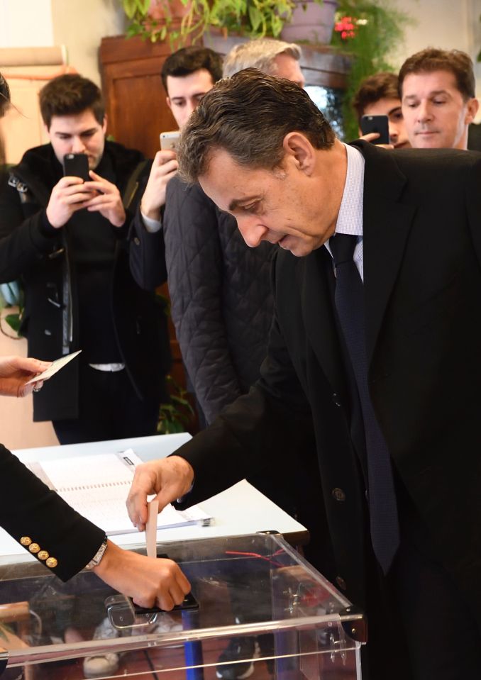 Former French president and candidate for the right-wing Les Republicains Nicolas Sarkozy appears to be falling behind