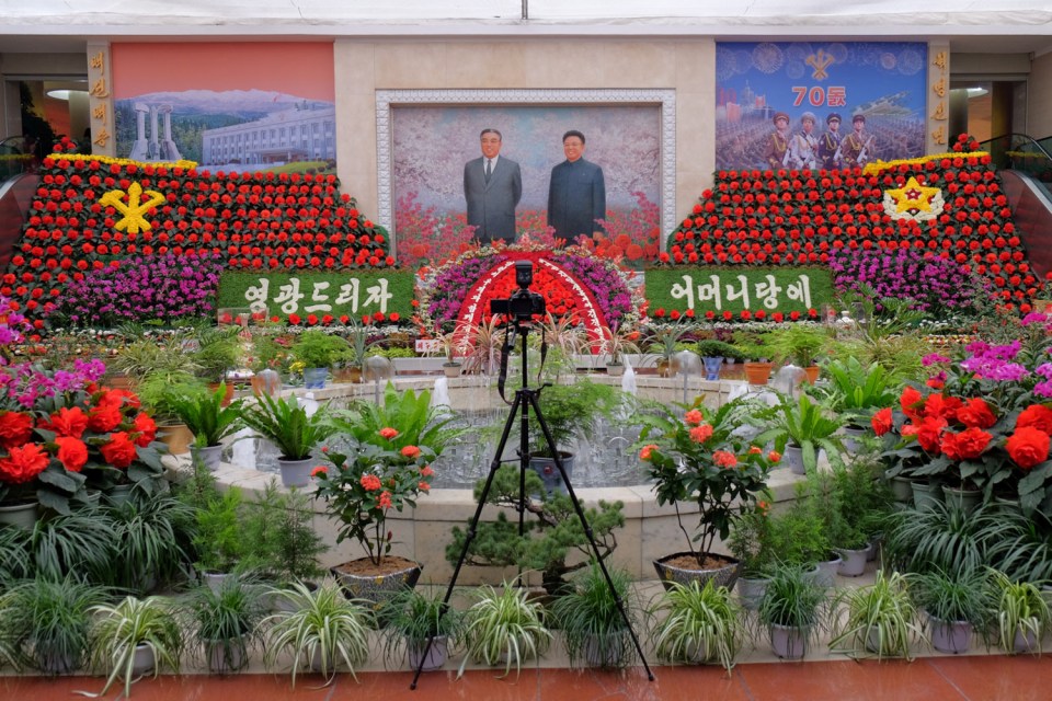Flower exhibition in Pyongyang honouring North Korea's former leaders