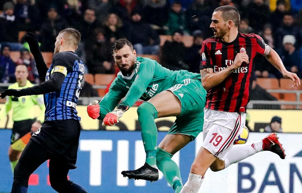 Leonardo Bonucci in action against former club Inter Milan during cup tie