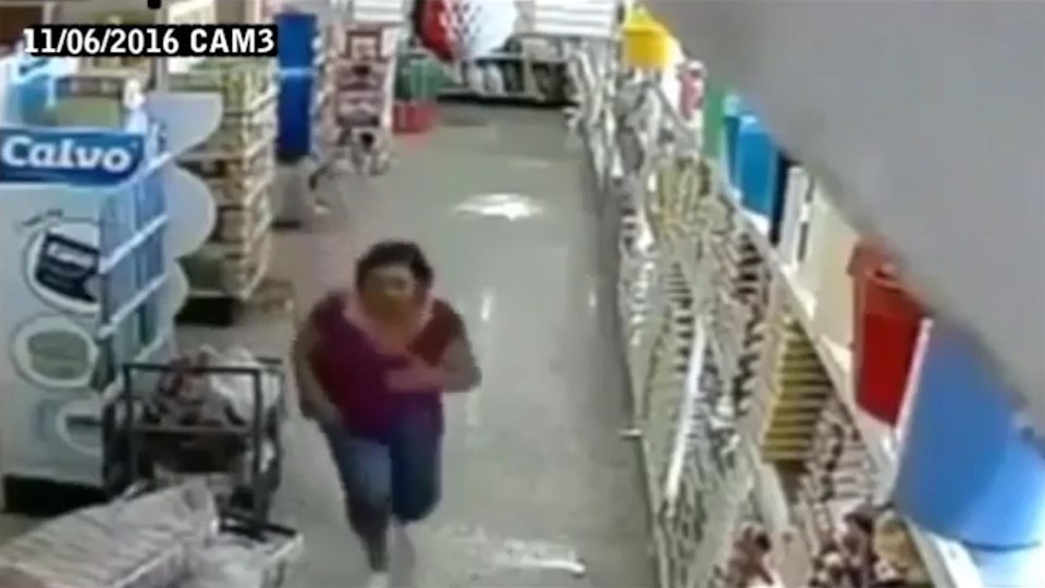 OKLAHOMA EARTHQUAKE: Watch the moment shopper runs for cover and floor shakes.
