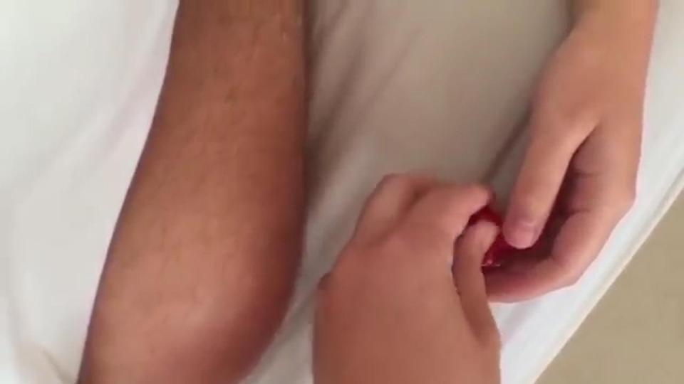  Ben rubs the chilli on sleeping Elliot's hands before he wakes for his morning wee