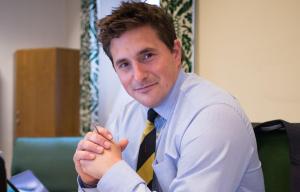 Tory MP in charge of Iraq war veterans probe sent texts by MoD telling him to be less critical of Government