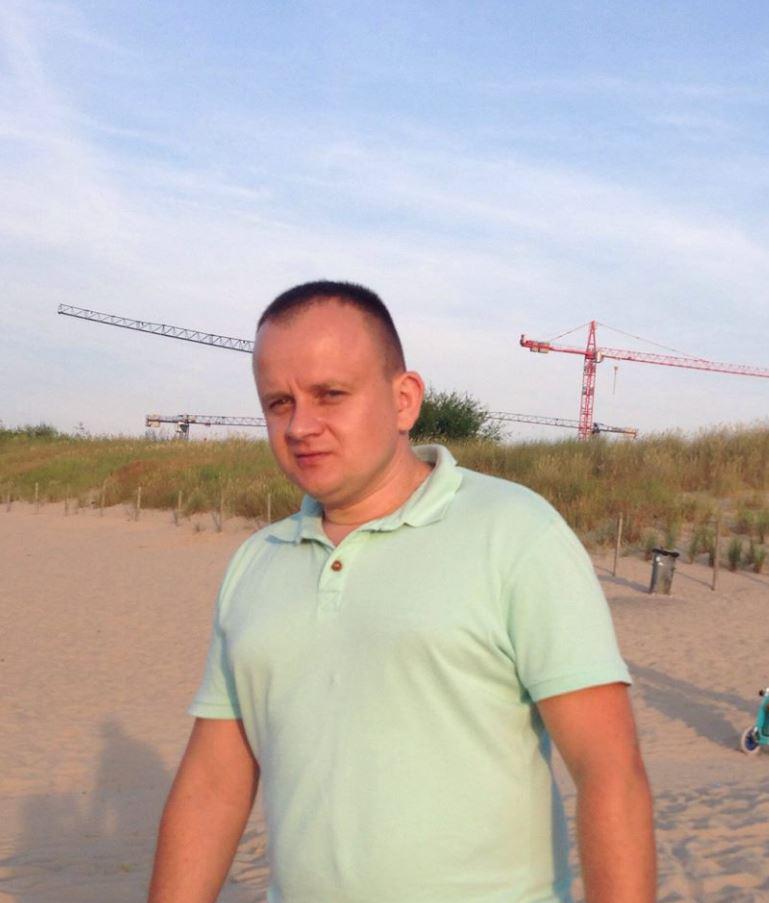  Ariel Zurawski, the cousin of the driver, said he last heard from his cousin at midday yesterday, as it later emerged his relative was shot dead and stabbed by the hijacker
