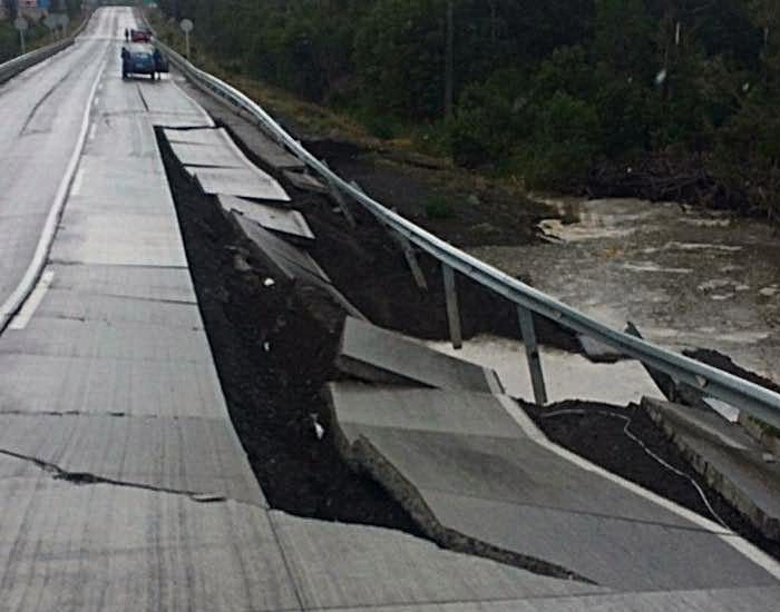  The earthquake tore apart roads in the town of Castro, Chile