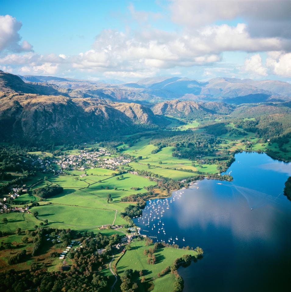  The wreckage of the Bluebird K7 was finally recovered from the depths of Coniston in 2001