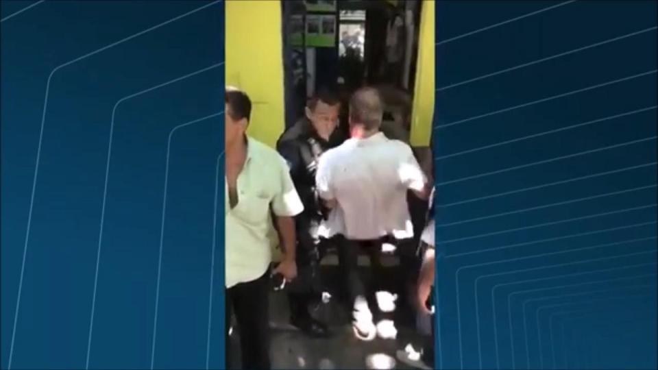  He was caught on film arguing with an officer and after a few hours behind bars, Mr Ianco was released late Friday evening