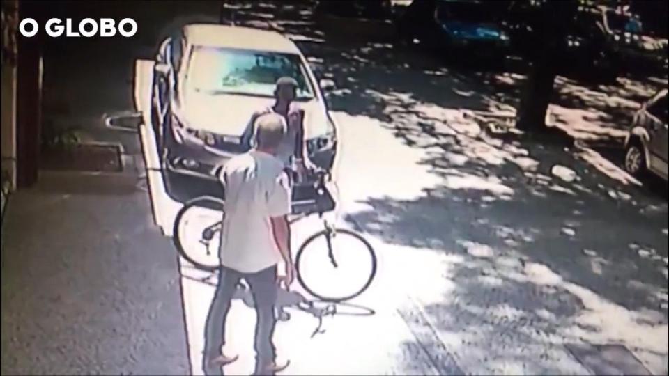  Mr Ianco confronted Cardosa as he left on a bicycle and then tried to chase him down the street