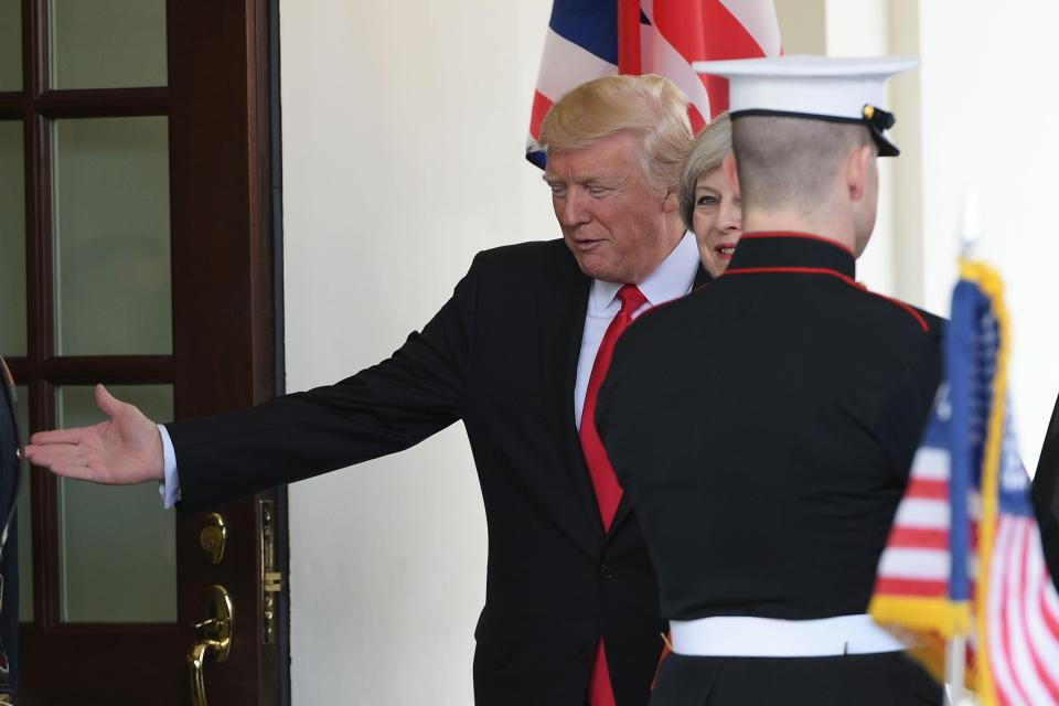  President Trump welcomed Mrs May into his new home