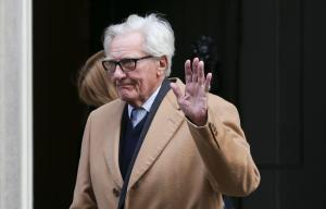 Tory Lord Heseltine vows to rebel in Lords Brexit debate and force through amendments to Article 50 Bill