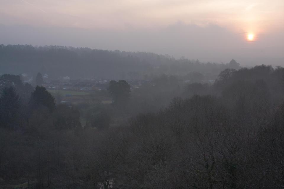  This morning saw a sunny but foggy start to the day in south Wales