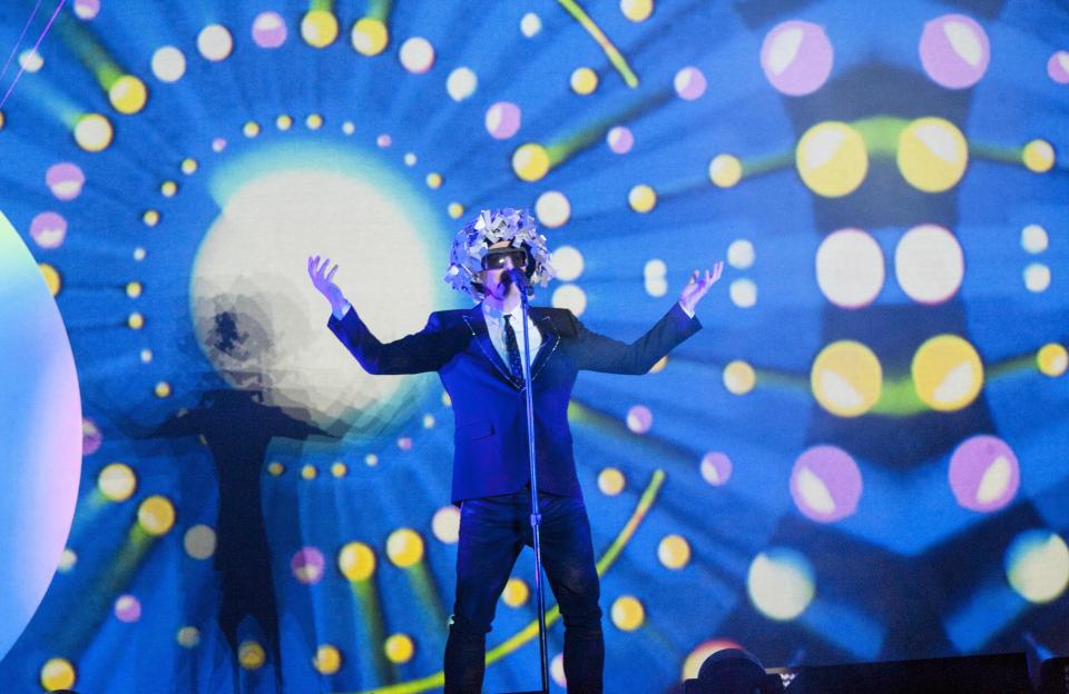  The Pet Shop Boys left their French fans devastated on Tuesday night when they called off their sold-out Paris show at the last minute