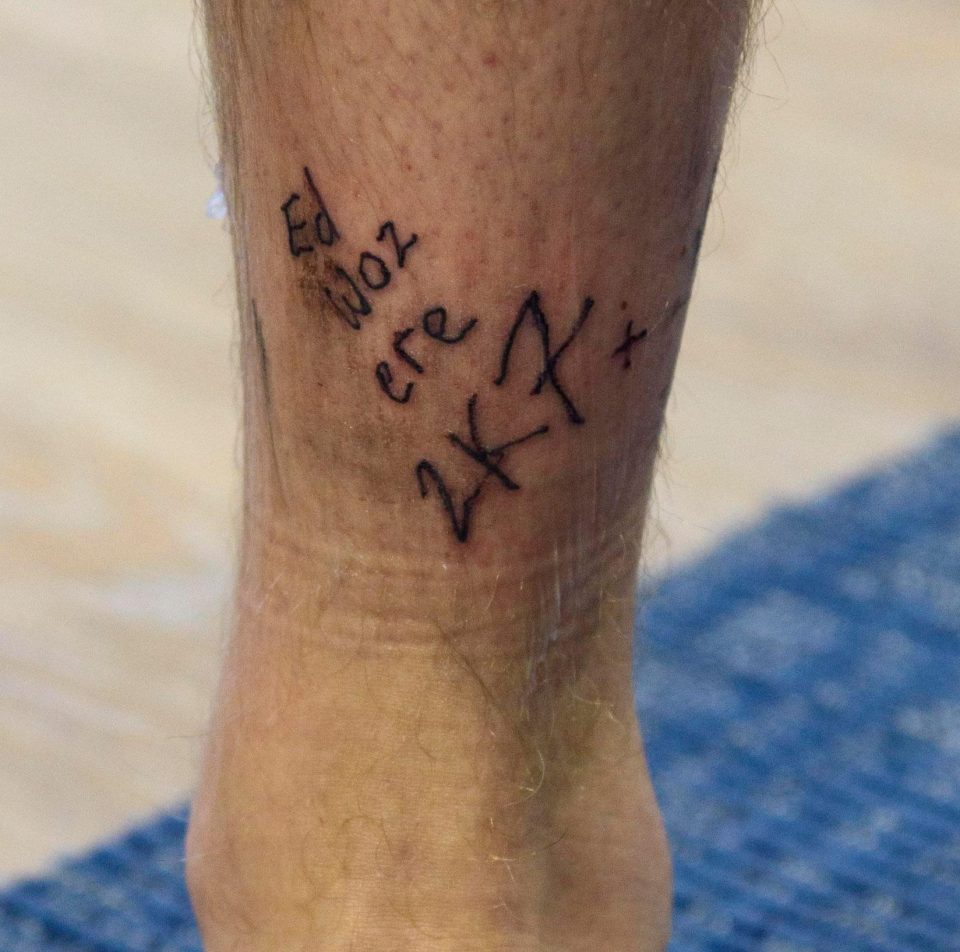  The singer inked 'Ed woz ere 2k7' on Ronan's ankle