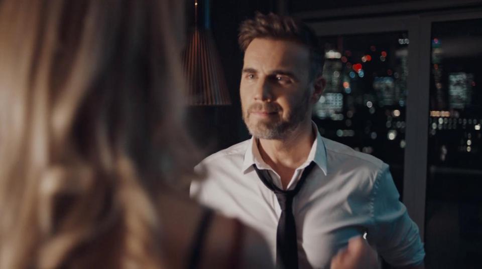 In the latest alternative ending for Rob’s Mixed Signals music video, Gary is found to be having an affair with Robbie’s fictional girlfriend