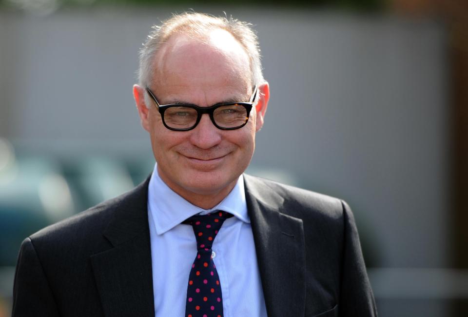  Crispin Blunt