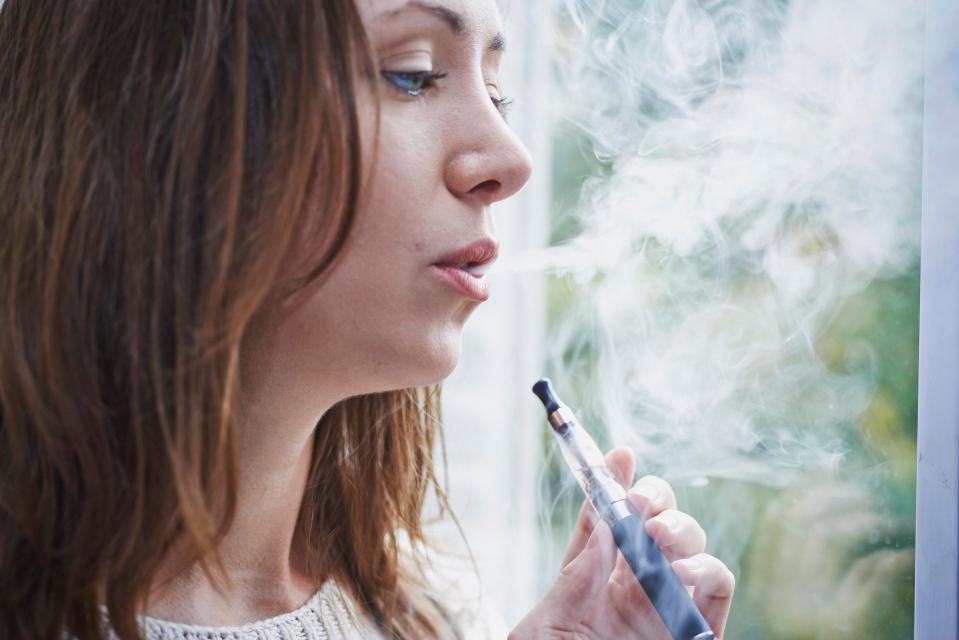 There is still confusion as to whether vaping is a safe alternative to smoking