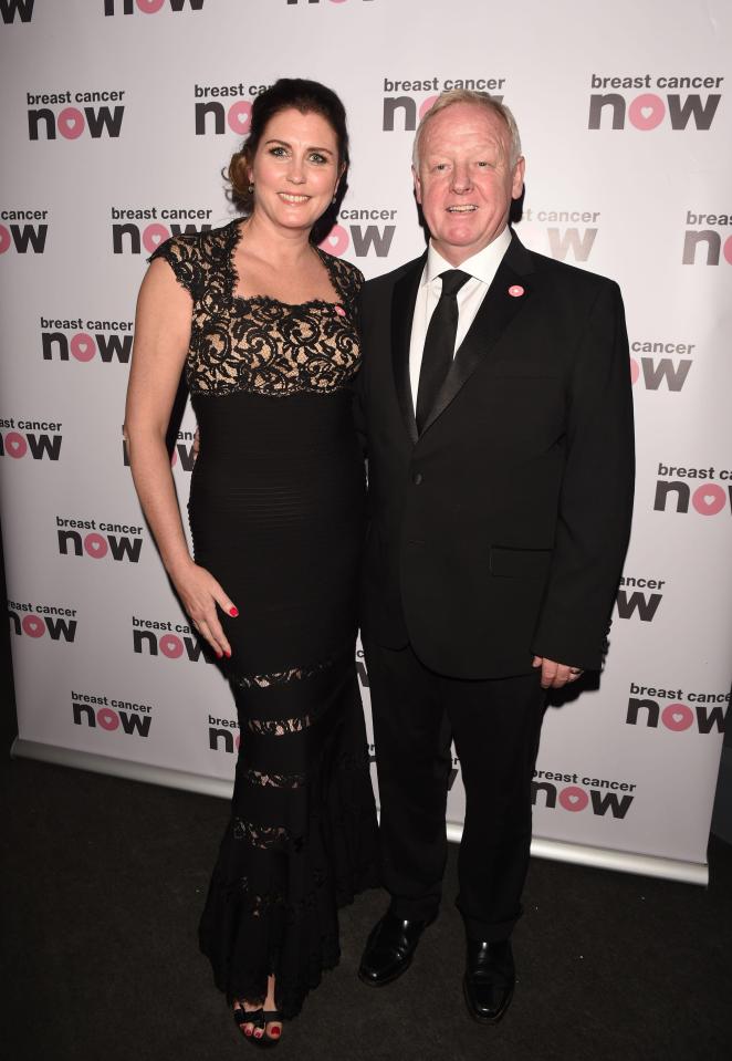  Les is currently married to Claire Nicholson, his third wife